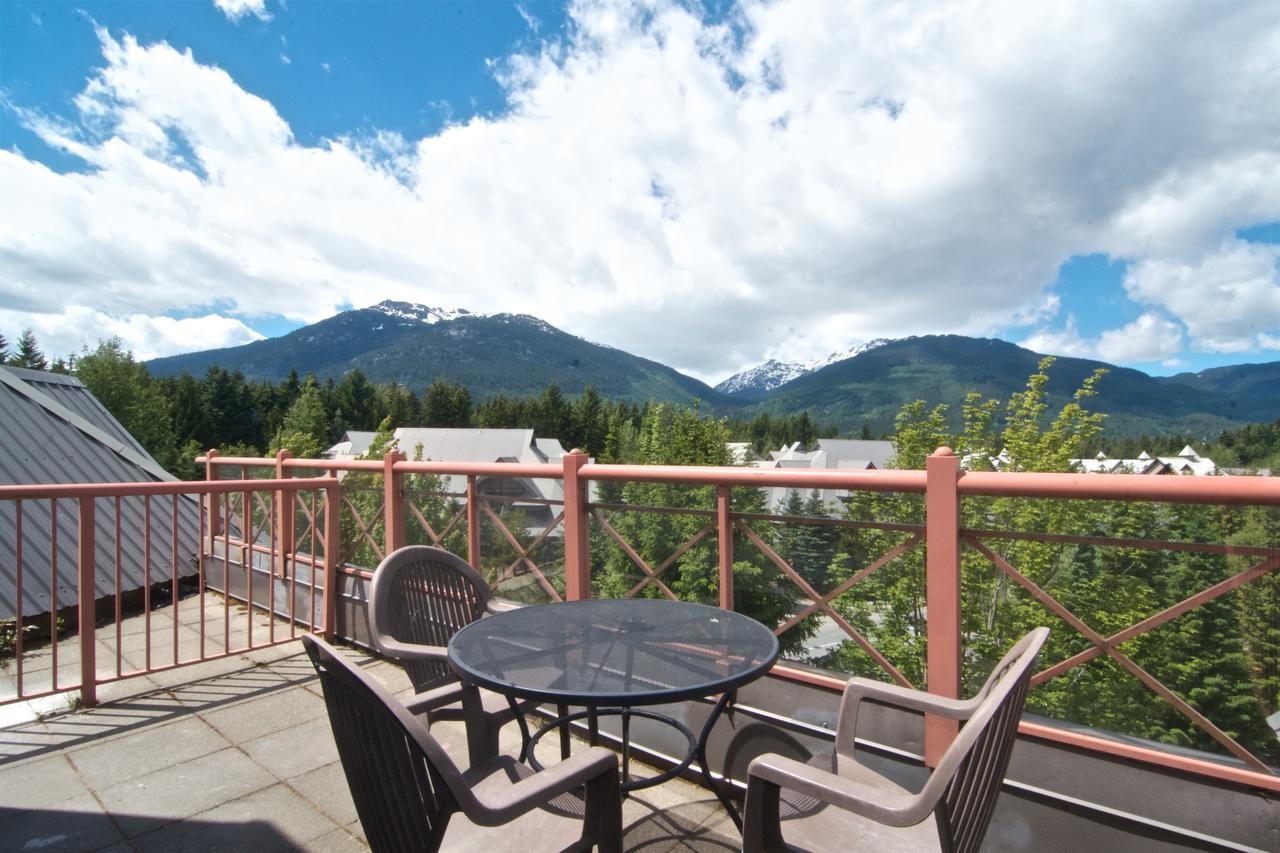 Alpenglow Lodge By Bill Whistler Extérieur photo